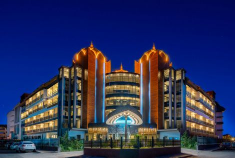 Arnor De Luxe Hotel & Spa