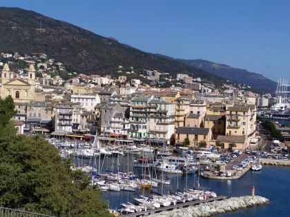 ОСТРОВИТЕ САРДИНИЯ И КОРСИКА - обиколен тур   Италианска пъстрота и френска изисканост