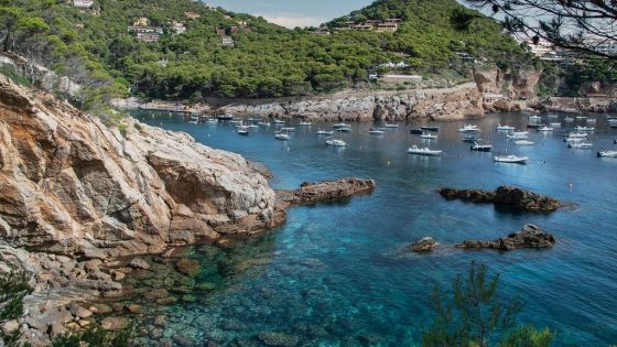 Lucky Costa Brava (тризвезден или четиризвезден хотел)