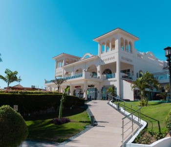 POSH CLUB SUNRISE MONTEMARE RESORT