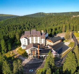 НОВА ГОДИНА 2027 В КОПАОНИК, СЪРБИЯ - PUTNIK HOTEL 4* / ПАКЕТ 7 НОЩУВКИ В ПЕРИОД: 26.12.2026 - 07.01