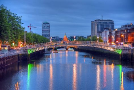 Свети Валентин в Дъблин със самолет