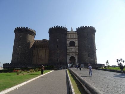 Екскурзия за 8-ми март в Неапол със самолет